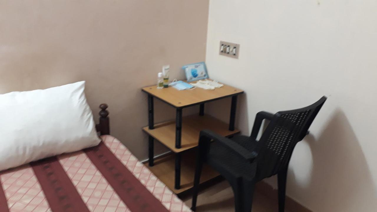 Valiyathayil Home Stay Коччи Экстерьер фото