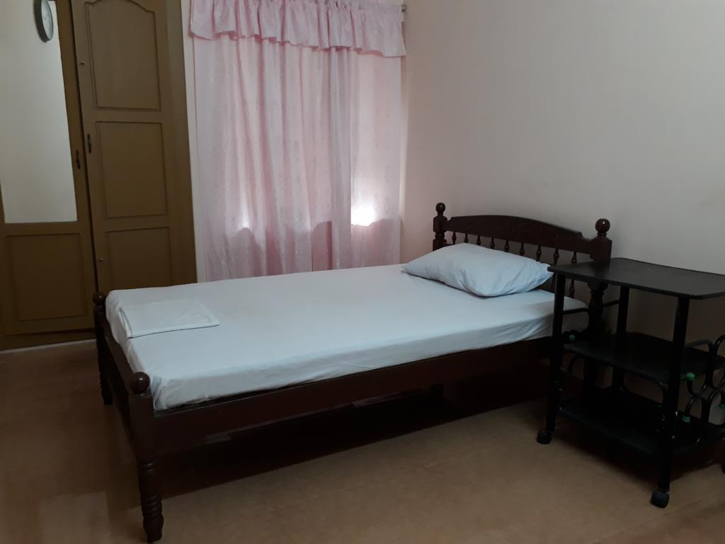 Valiyathayil Home Stay Коччи Экстерьер фото