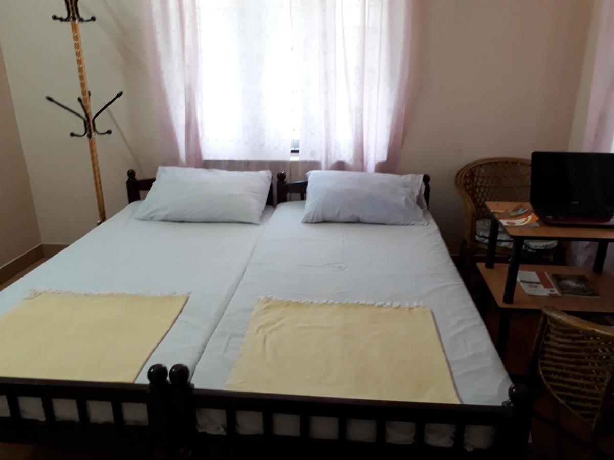 Valiyathayil Home Stay Коччи Экстерьер фото