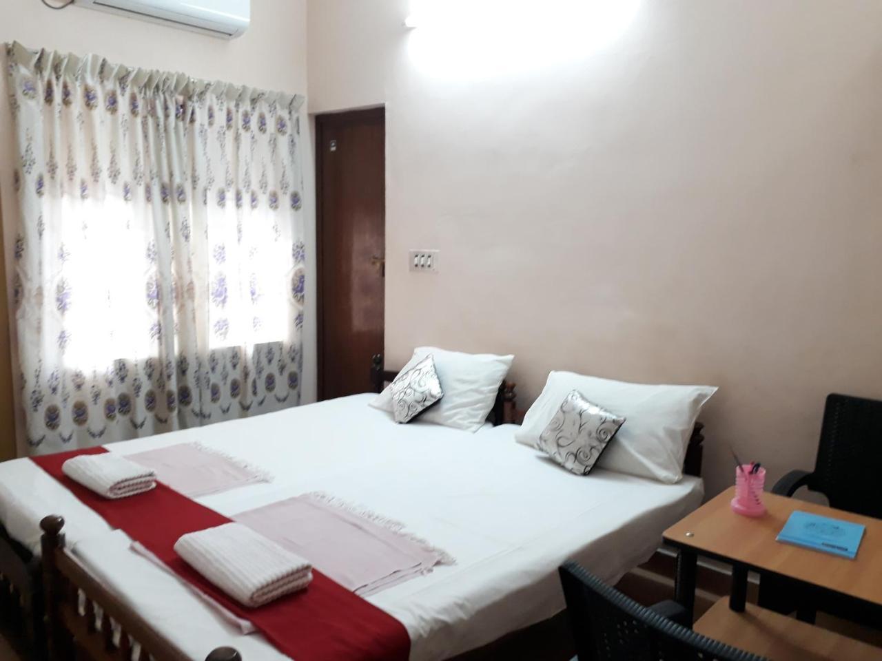 Valiyathayil Home Stay Коччи Экстерьер фото